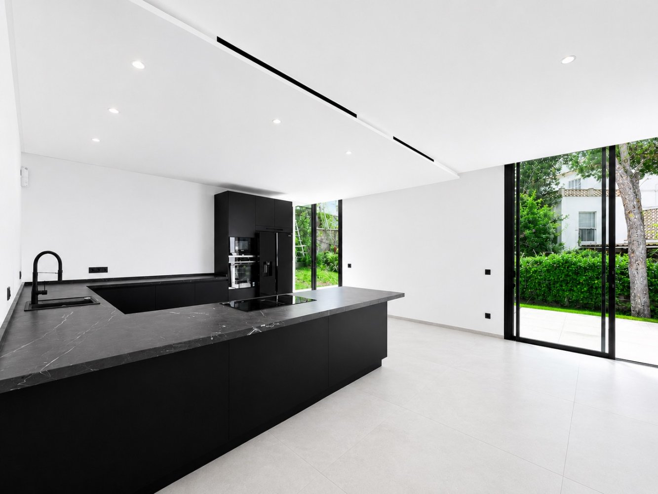 Villa in Santa Ponsa, Mallorca, Spain 4 bedrooms, 345 sq.m. No. 198849