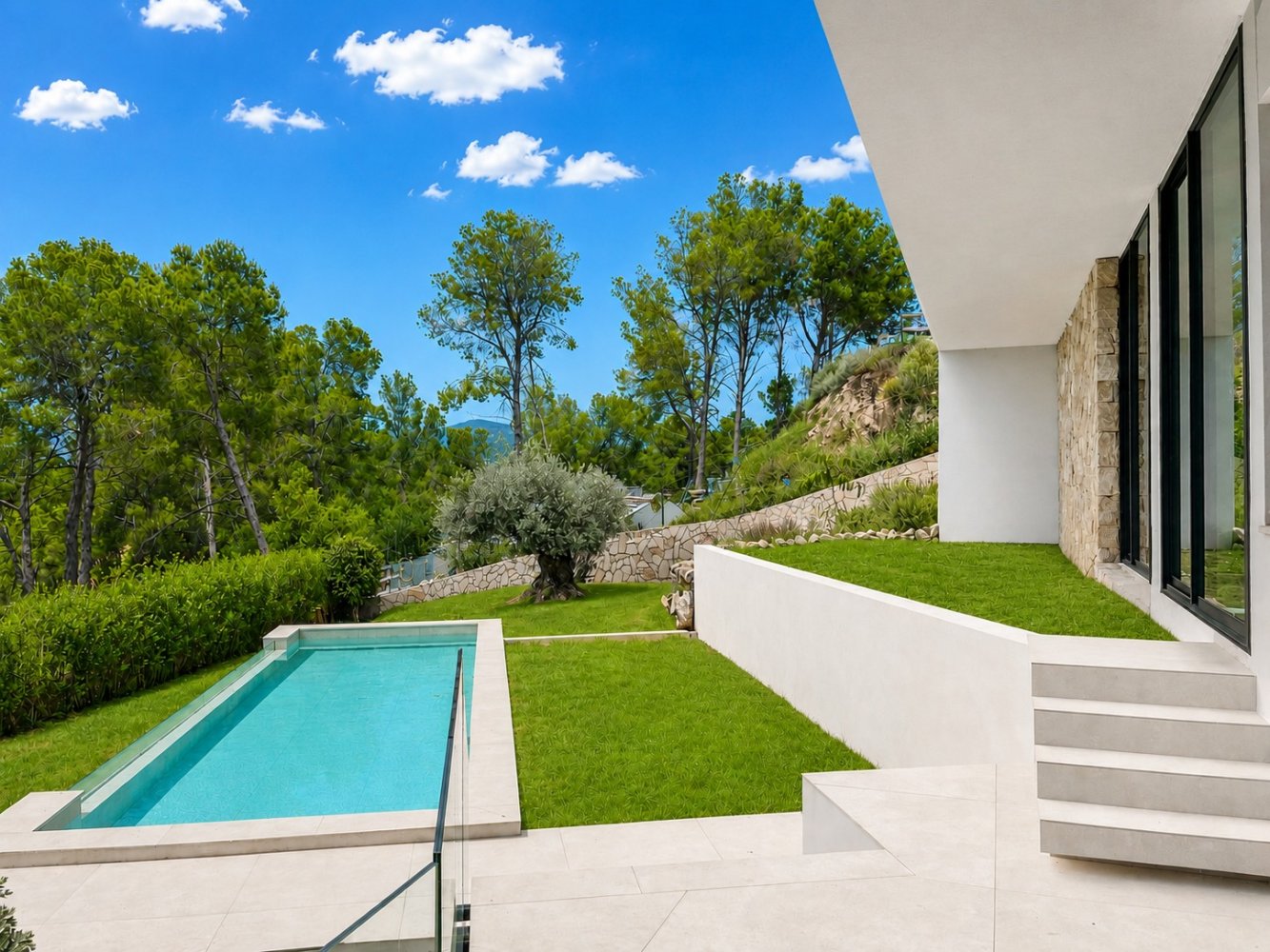 Villa in Santa Ponsa, Mallorca, Spain 4 bedrooms, 345 sq.m. No. 198849