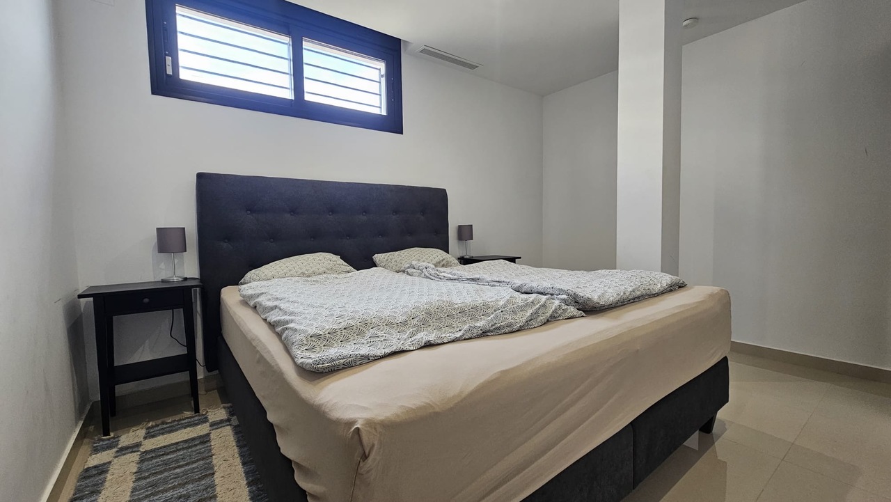 Villa a Villamartin, Alicante, Spagna 6 camere da letto, 208 mq. N° 198317