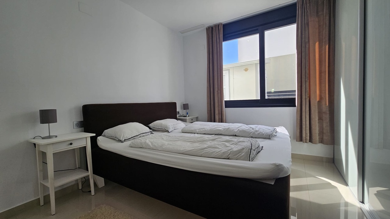 Villa a Villamartin, Alicante, Spagna 6 camere da letto, 208 mq. N° 198317