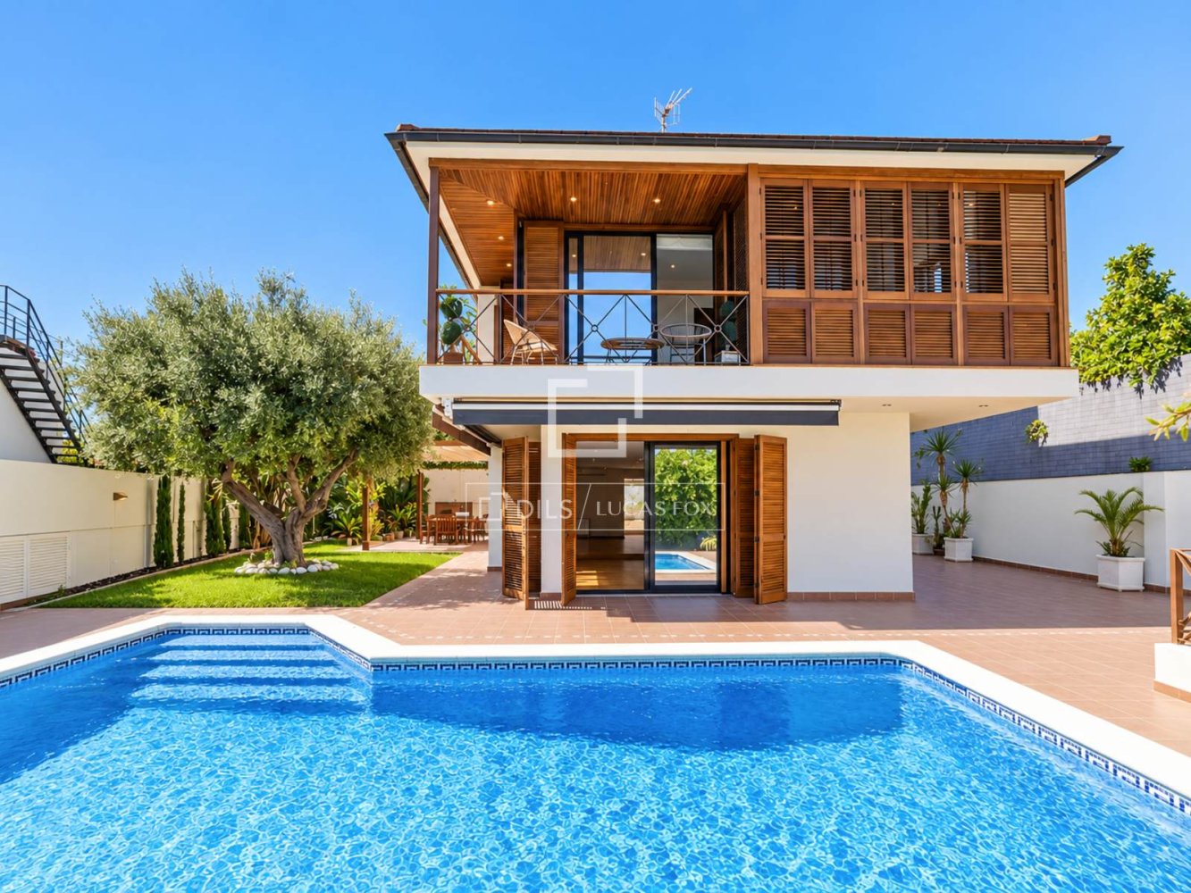 Villa à Sitges, Barcelona, Espagne 5 chambres, 354 m2 No. 198488