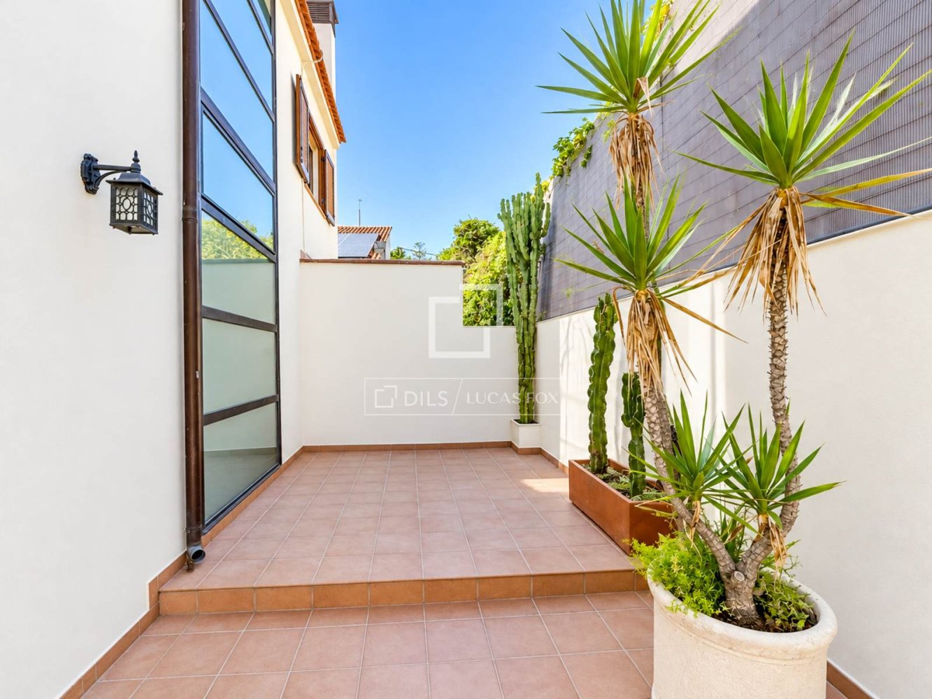 Villa in Sitges, Barcelona, Spain 5 bedrooms, 354 sq.m. No. 198488