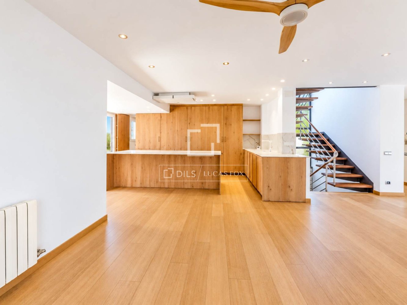 Villa in Sitges, Barcelona, Spain 5 bedrooms, 354 sq.m. No. 198488