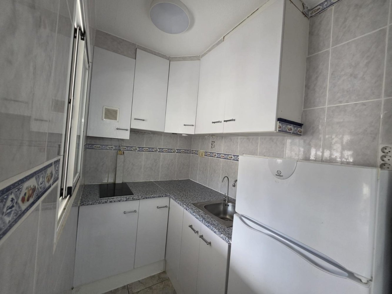 Bungalow a Torrevieja, Alicante, Spagna 1 camera da letto, 65 mq. N° 198158