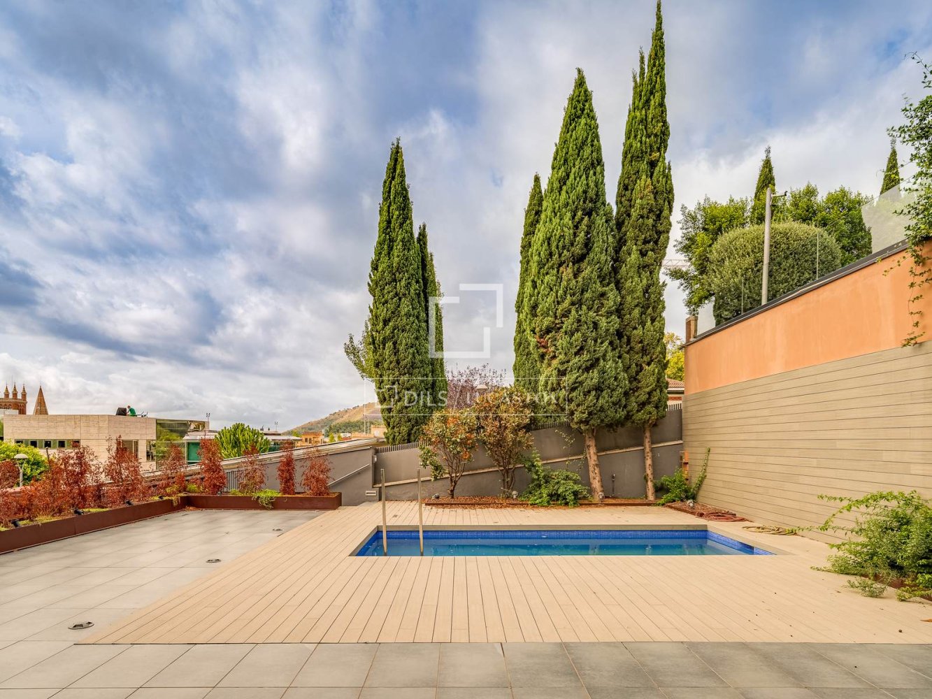 Villa a Barcelona, Spagna 3 camere da letto, 464 mq. N° 197607