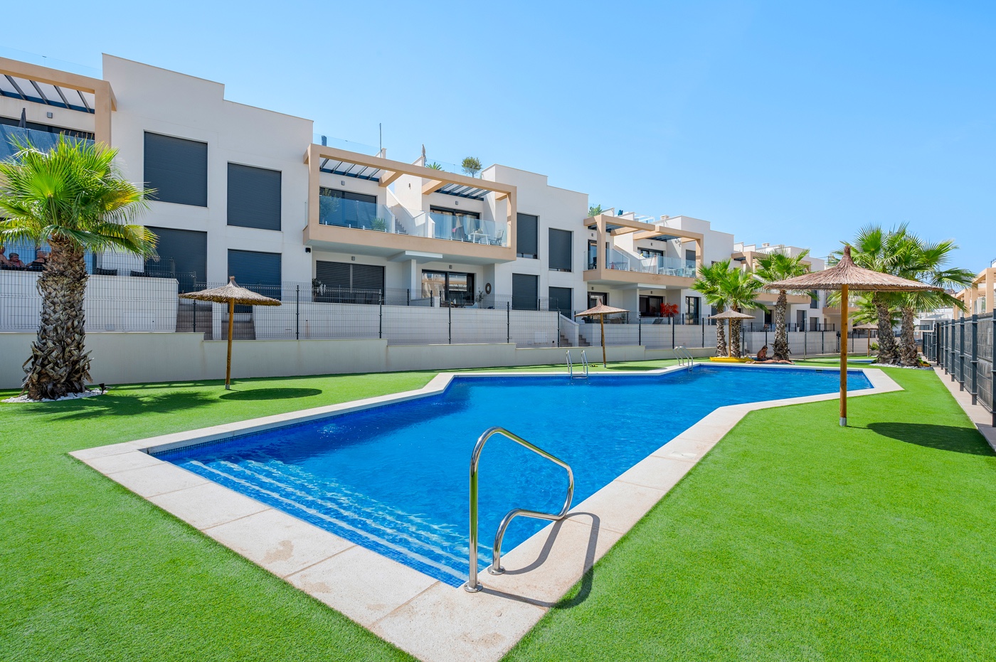 Villa in Alicante, Spain 2 bedrooms,  No. 198889