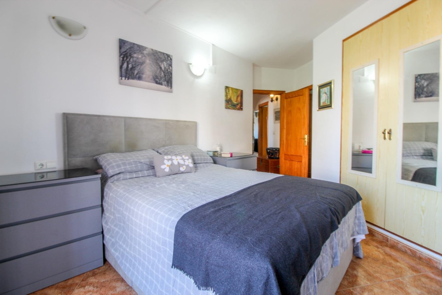 Apartamento en Torrevieja, Alicante, España 3 dormitorios, 126 m2 No. 199859