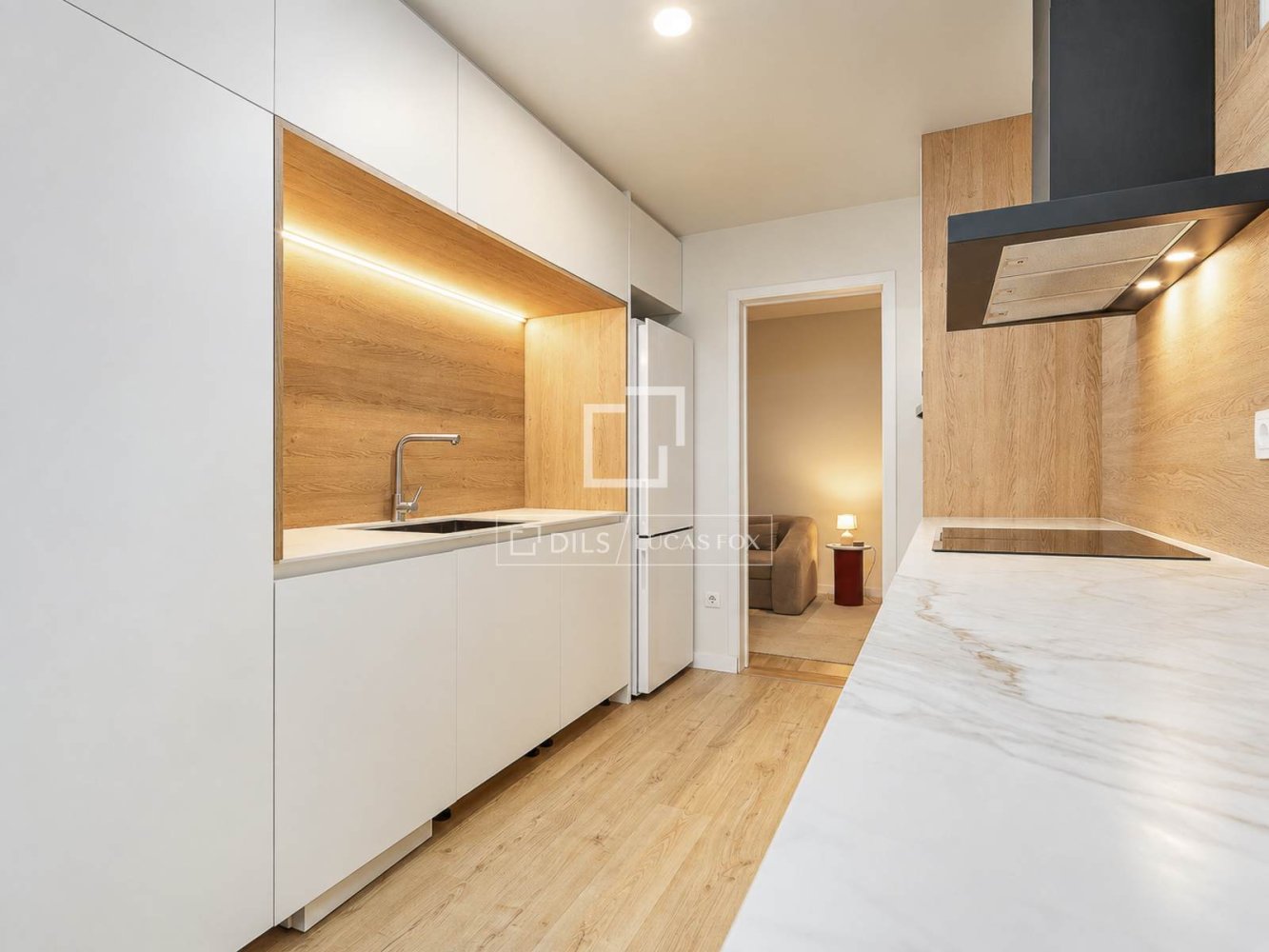 Huoneisto Barcelona, Espanja 3 makuuhuonetta, 95 m2 No. 193667