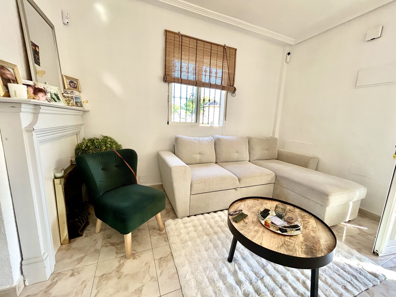 Villa in Villamartin, Alicante, Spain 4 bedrooms, 73 sq.m. No. 199833