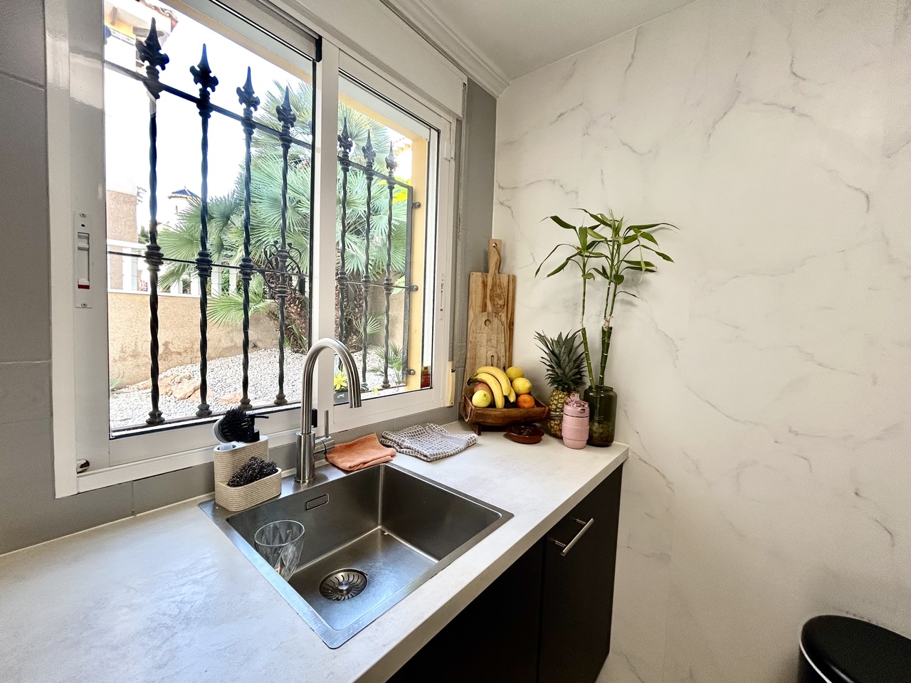 Villa in Villamartin, Alicante, Spain 4 bedrooms, 73 sq.m. No. 199833