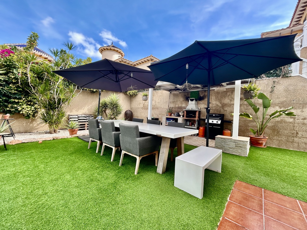 Villa in Villamartin, Alicante, Spain 4 bedrooms, 73 sq.m. No. 199833