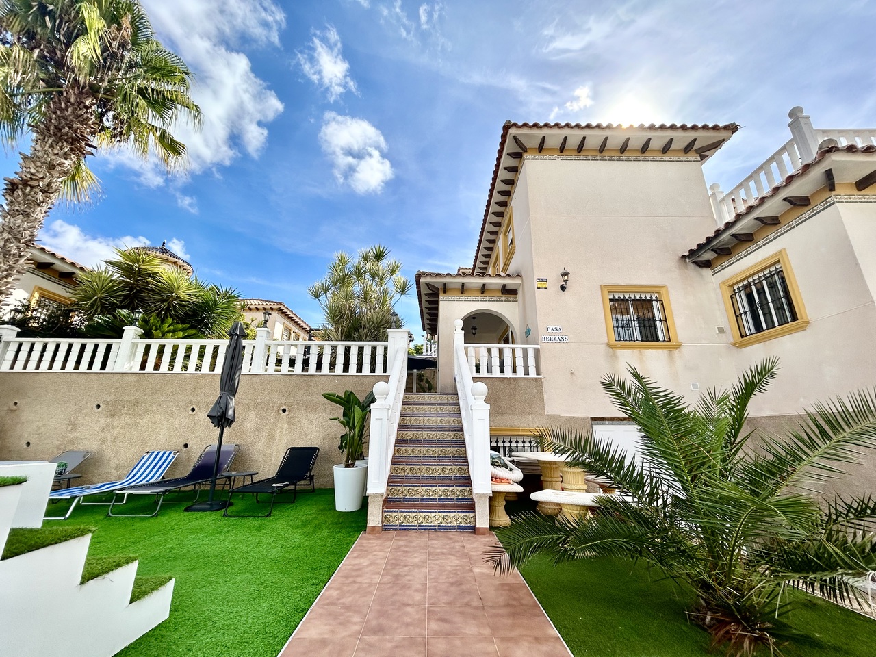 Villa in Villamartin, Alicante, Spain 4 bedrooms, 73 sq.m. No. 199833