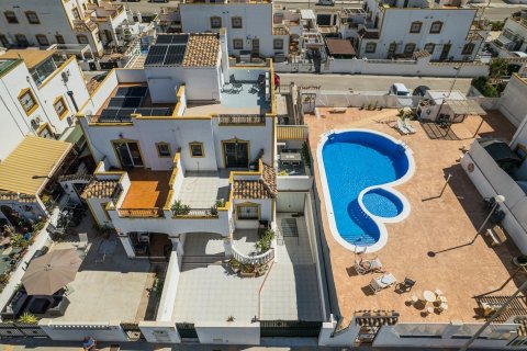 Villa a Vistabella, Alicante, Spagna 3 camere da letto, 110 mq. N° 198270