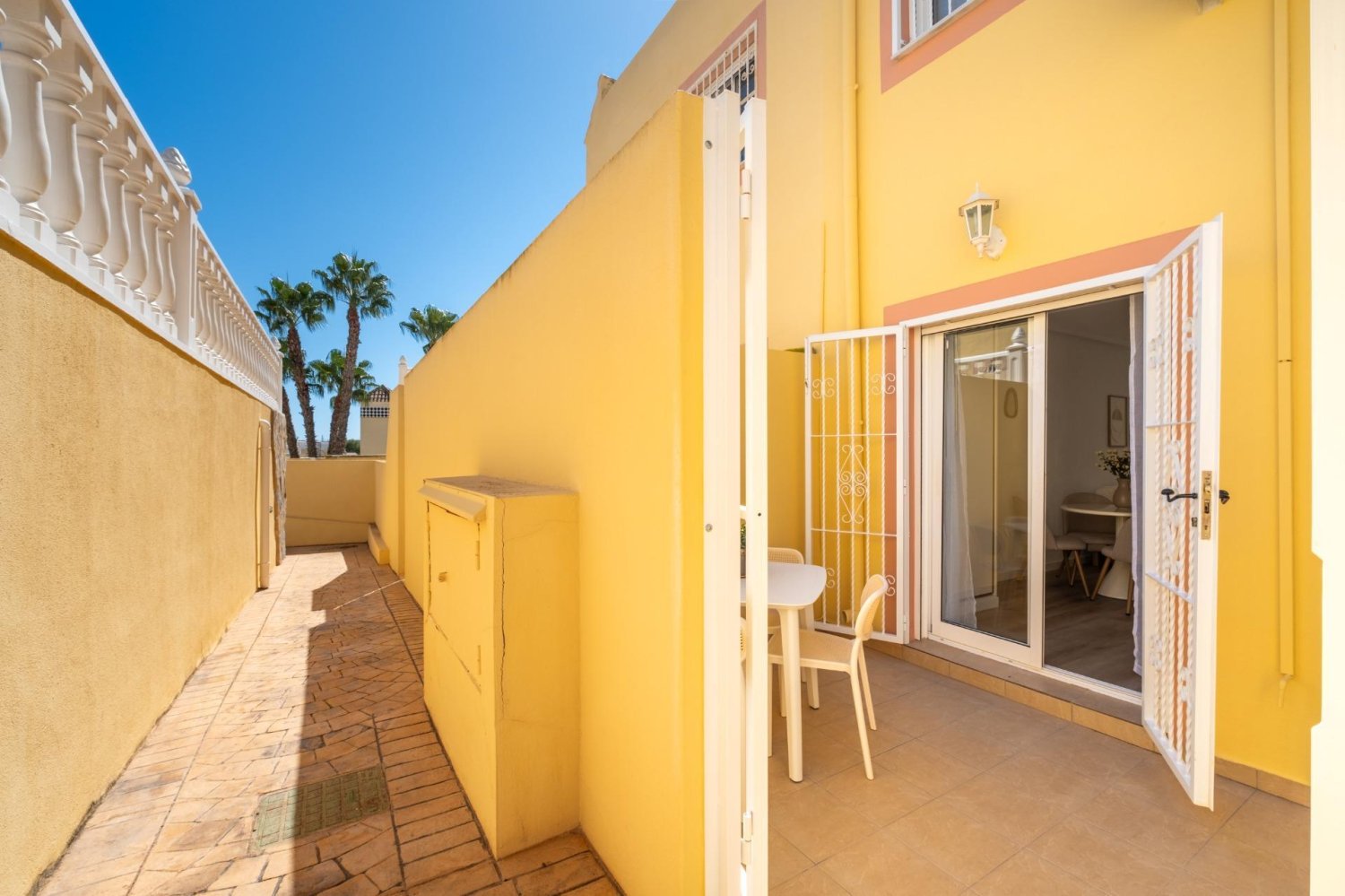 House in Alicante, Spain 75 sq.m. No. 198145