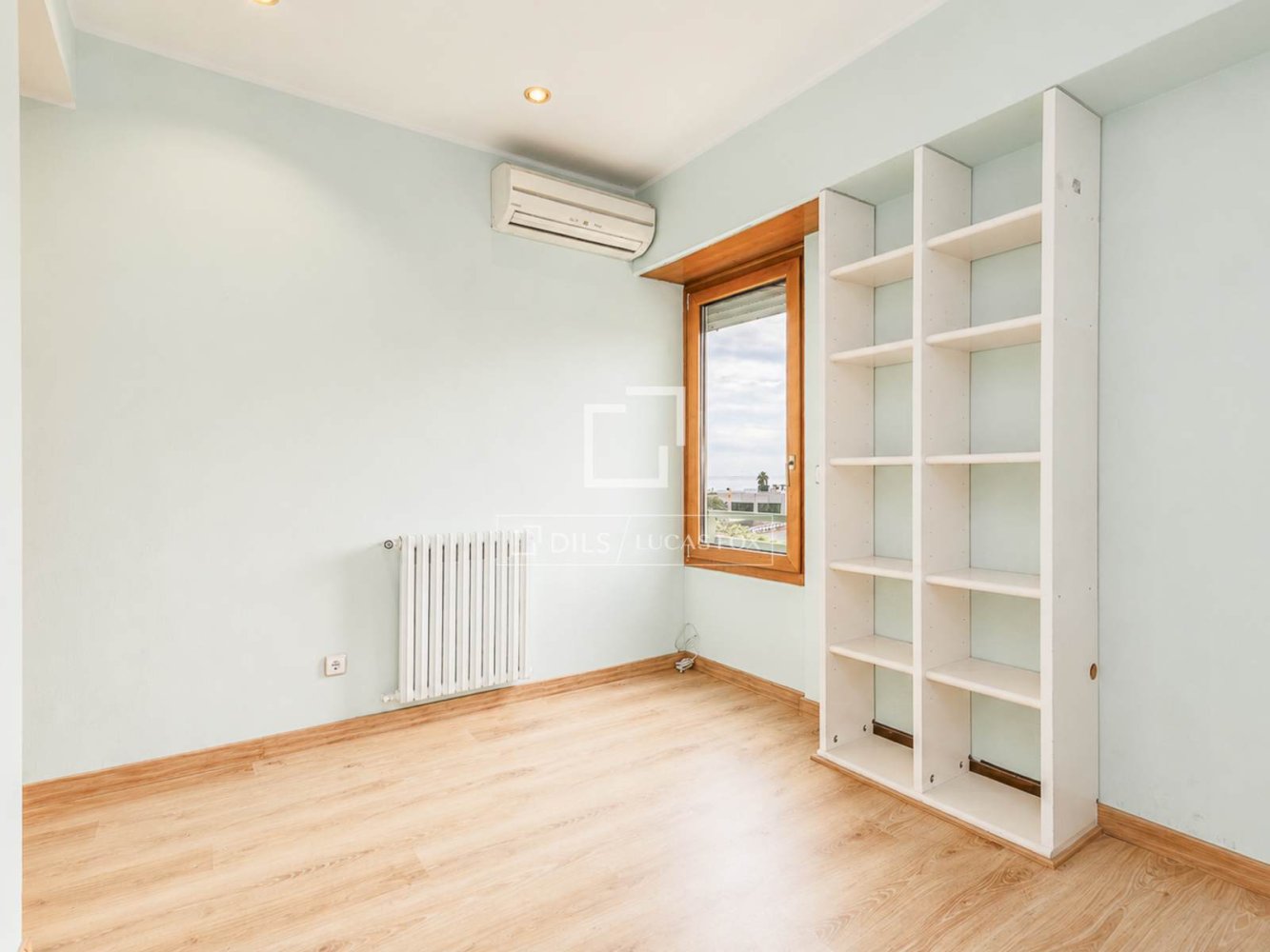 Квартира в Барселона, Испания 4 спальни, 150м2 №199979