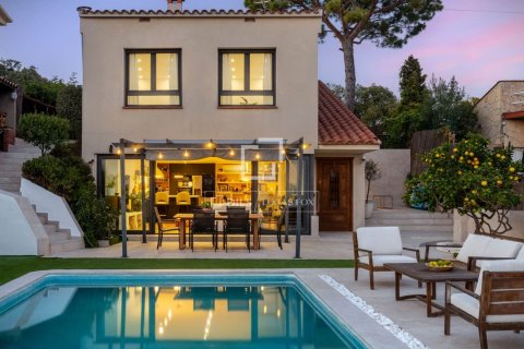 Villa à Alella, Barcelona, Espagne 3 chambres, 262 m2 No. 196223