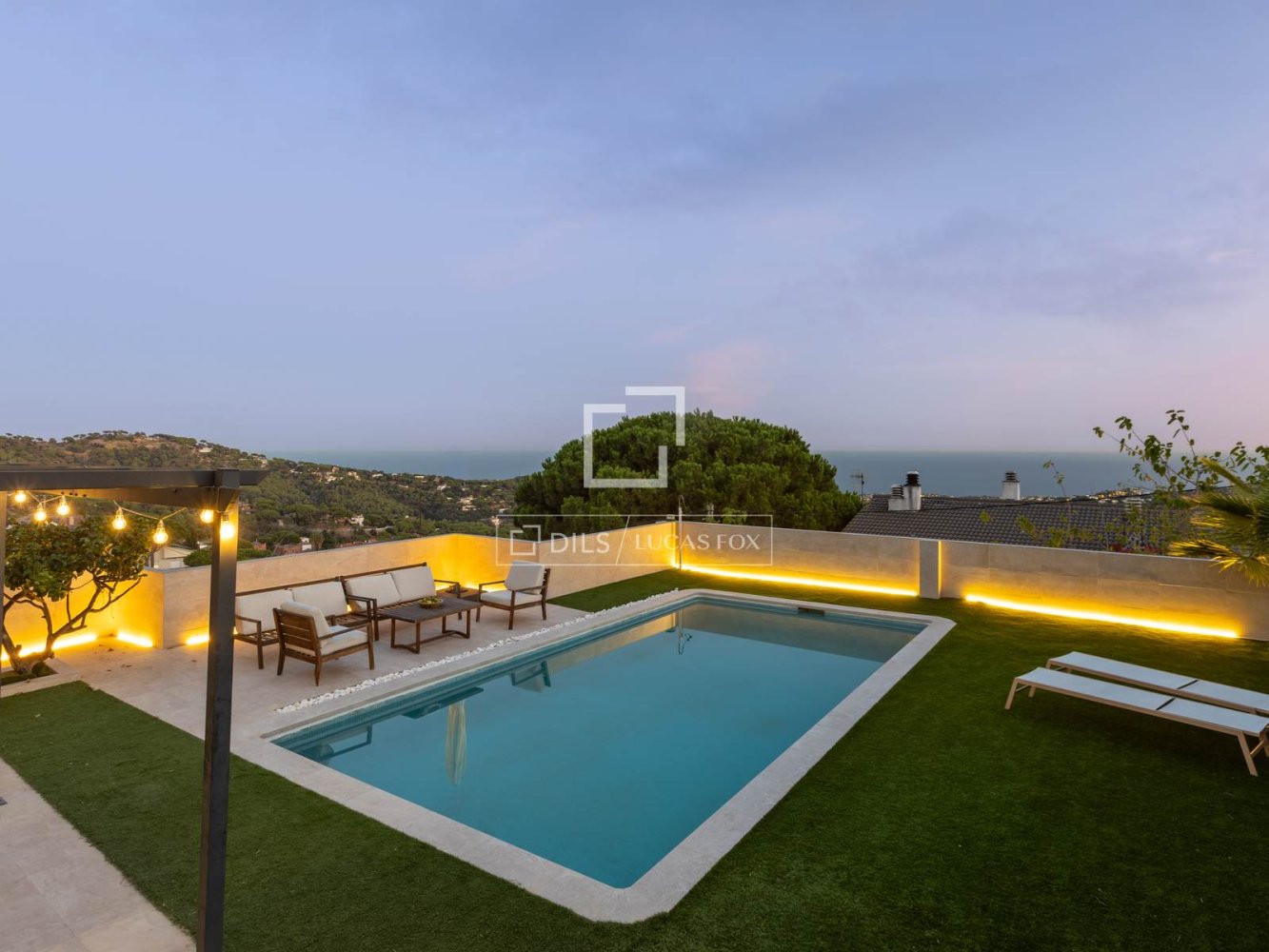 Villa a Alella, Barcelona, Spagna 3 camere da letto, 262 mq. N° 196223
