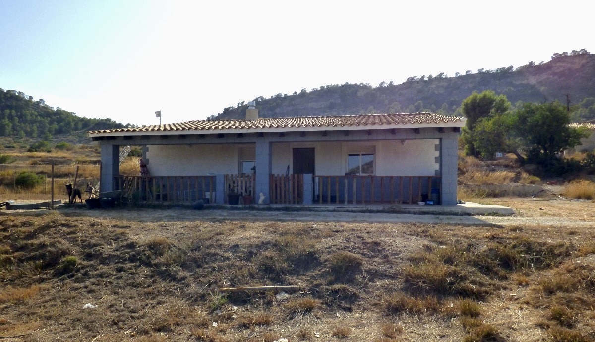 Villa i Relleu, Alicante, Spanien 3 sovrum, 133 kvm. Nr. 198475
