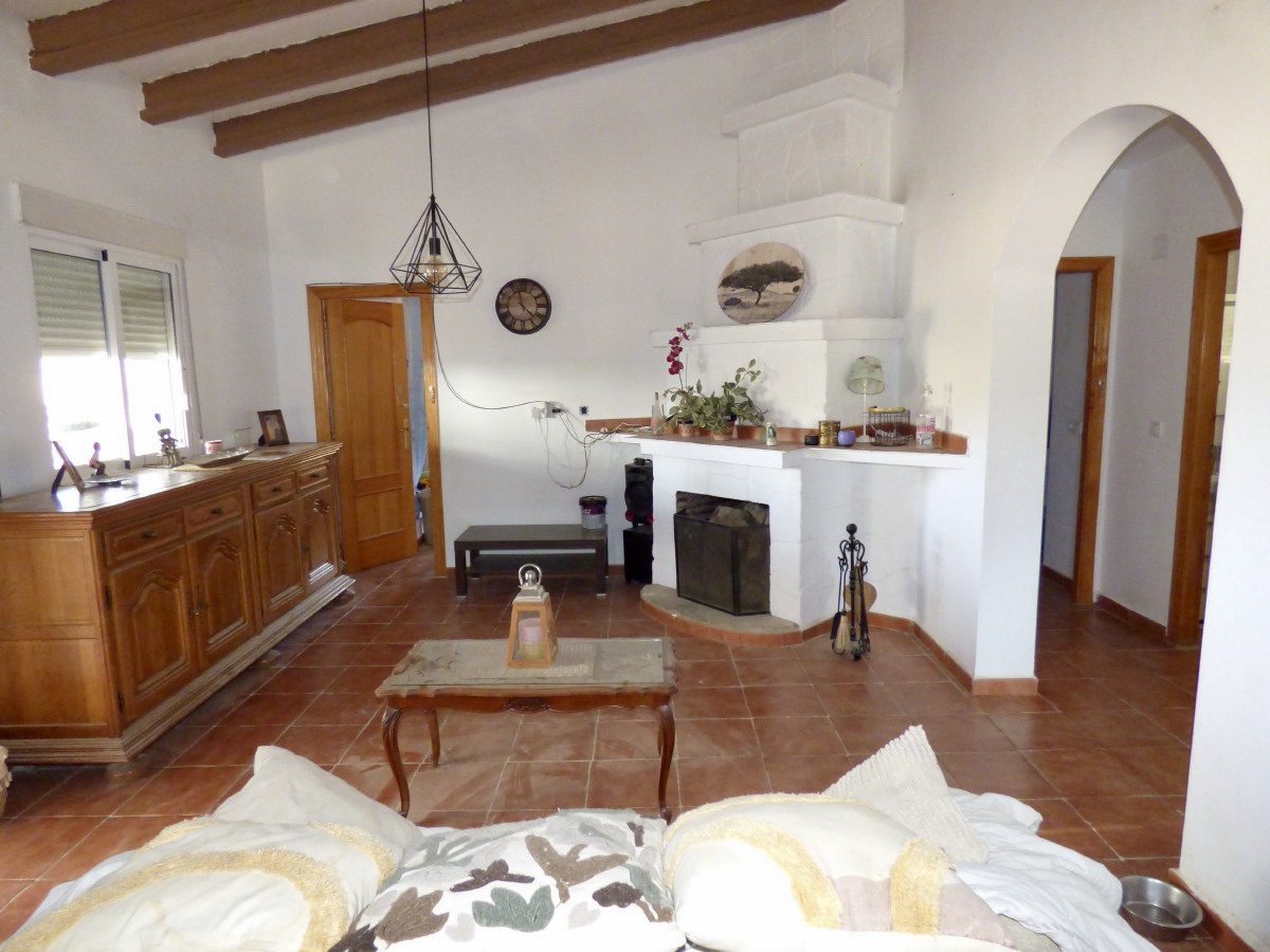 Villa i Relleu, Alicante, Spanien 3 sovrum, 133 kvm. Nr. 198475