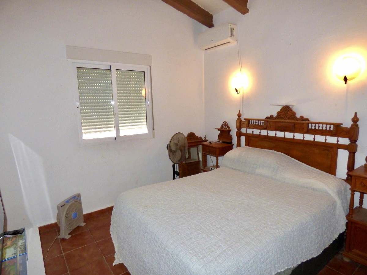 Villa i Relleu, Alicante, Spanien 3 sovrum, 133 kvm. Nr. 198475