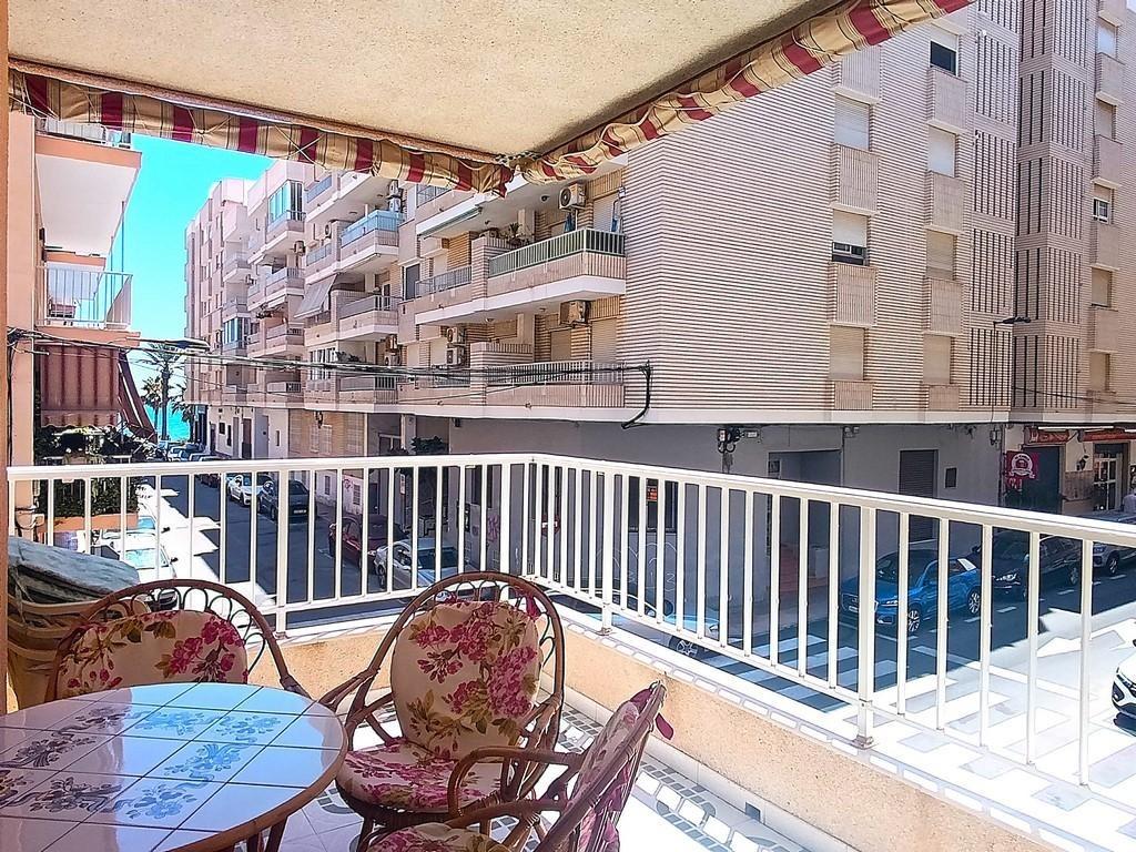 Appartamento a Torrevieja, Alicante, Spagna 3 camere da letto, 96 mq. N° 181803
