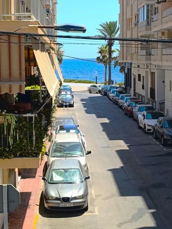 Appartamento a Torrevieja, Alicante, Spagna 3 camere da letto, 96 mq. N° 181803
