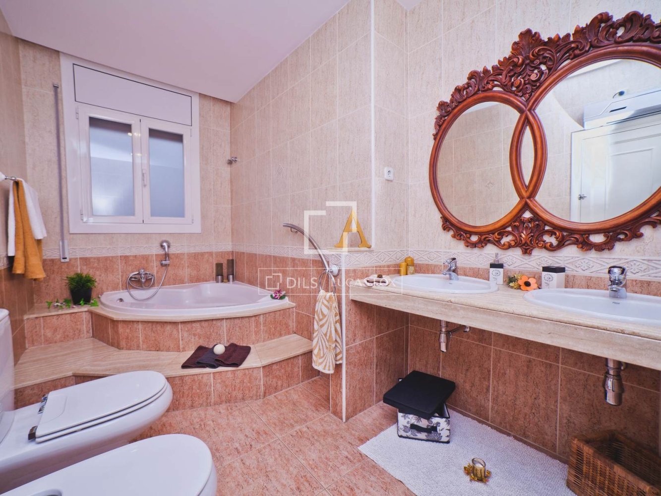Villa in Barcelona, Spanien 8 Schlafzimmer, 550 m2 Nr. 199990