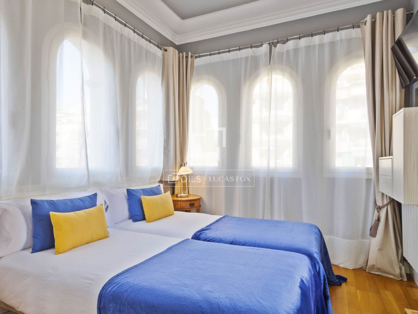 Villa in Barcelona, Spanien 8 Schlafzimmer, 550 m2 Nr. 199990