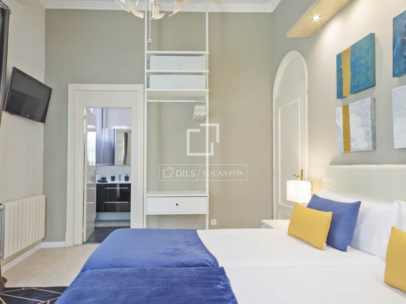 Villa in Barcelona, Spanien 8 Schlafzimmer, 550 m2 Nr. 199990