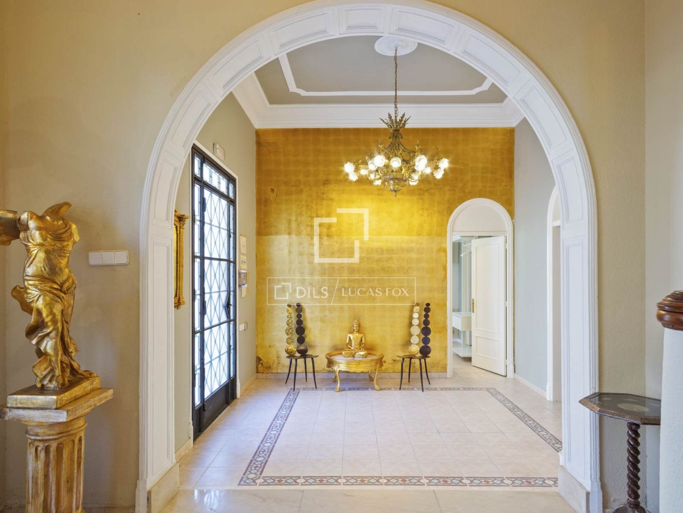 Villa in Barcelona, Spanien 8 Schlafzimmer, 550 m2 Nr. 199990