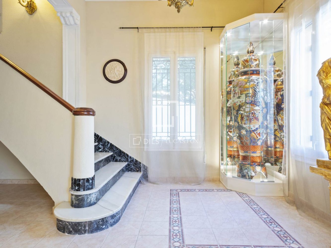 Villa in Barcelona, Spanien 8 Schlafzimmer, 550 m2 Nr. 199990