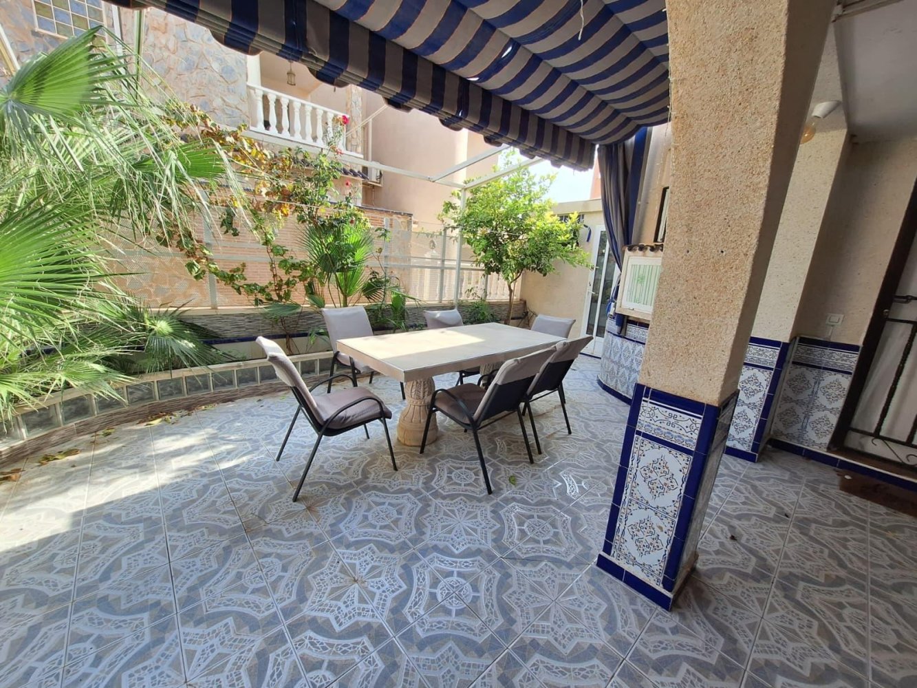 Kaupunkipientalo Torrevieja, Alicante, Espanja 5 makuuhuonetta, 97 m2 No. 199098