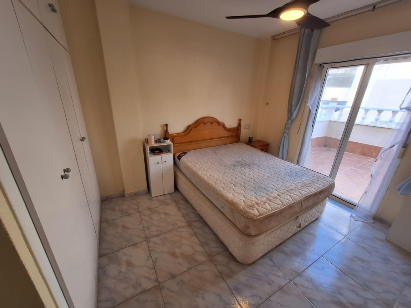 Kaupunkipientalo Torrevieja, Alicante, Espanja 5 makuuhuonetta, 97 m2 No. 199098
