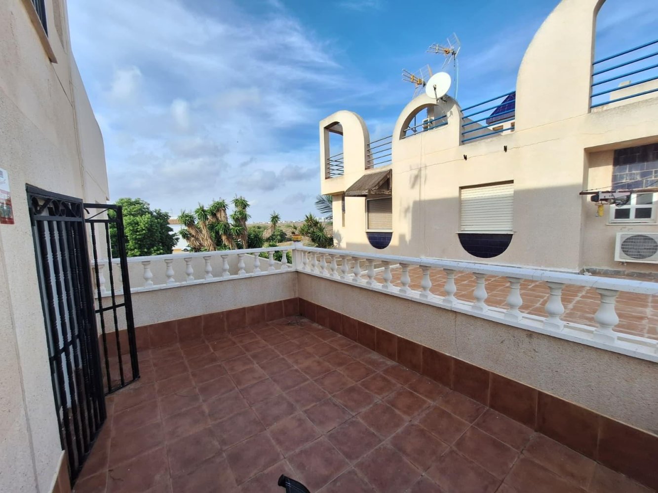 Kaupunkipientalo Torrevieja, Alicante, Espanja 5 makuuhuonetta, 97 m2 No. 199098