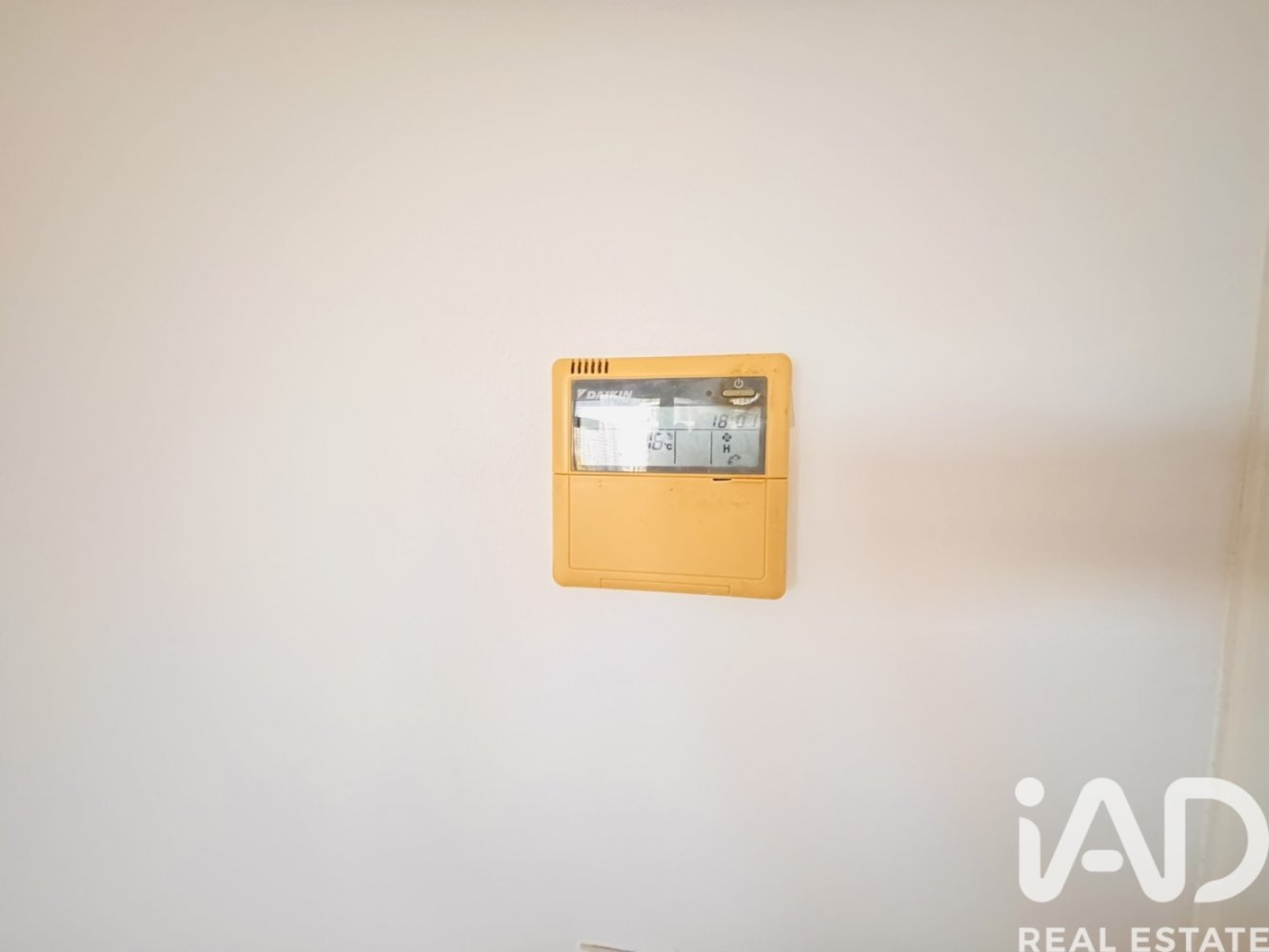 Apartment in Alicante, Spain 4 bedrooms, 100 sq.m. No. 198619