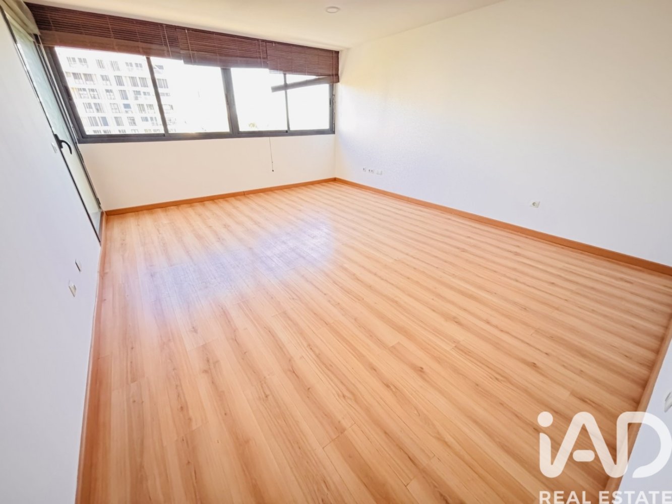 Apartment in Alicante, Spain 4 bedrooms, 100 sq.m. No. 198619