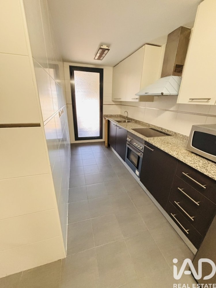 Apartment in Alicante, Spain 4 bedrooms, 100 sq.m. No. 198619