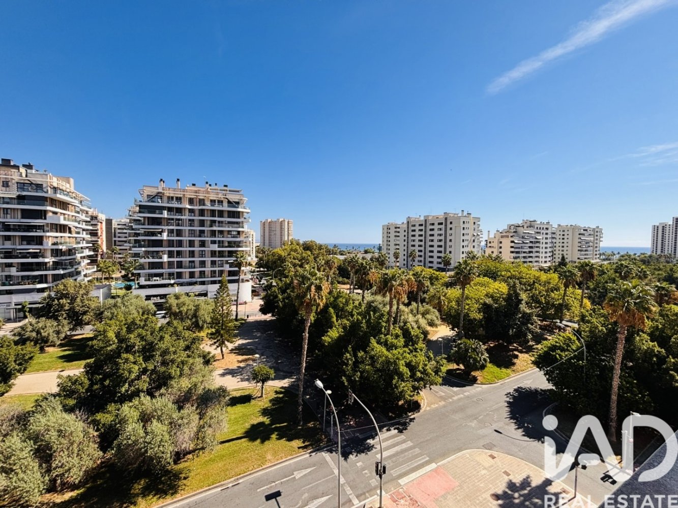 Apartment in Alicante, Spain 4 bedrooms, 100 sq.m. No. 198619
