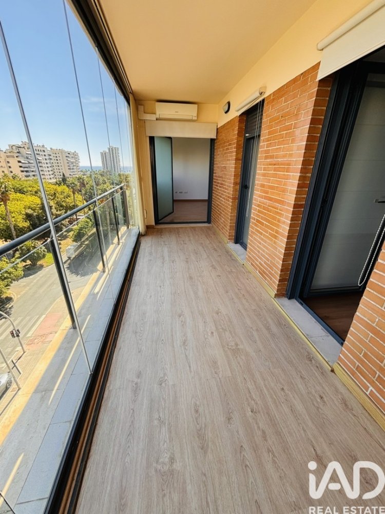 Apartment in Alicante, Spain 4 bedrooms, 100 sq.m. No. 198619