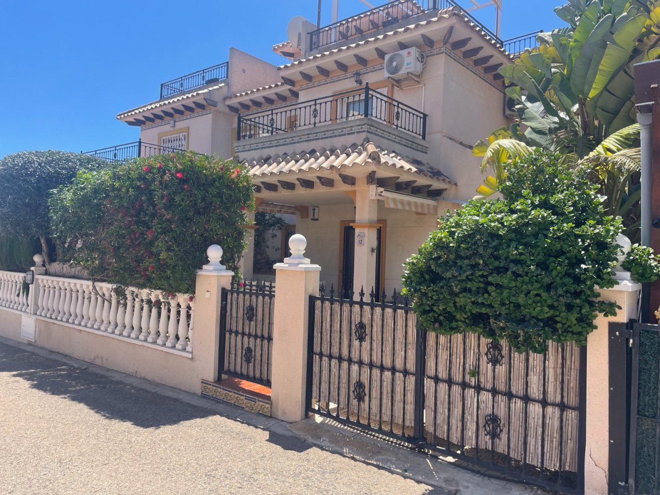 Villa i Alicante, Spanien 2 sovrum,  Nr. 198881