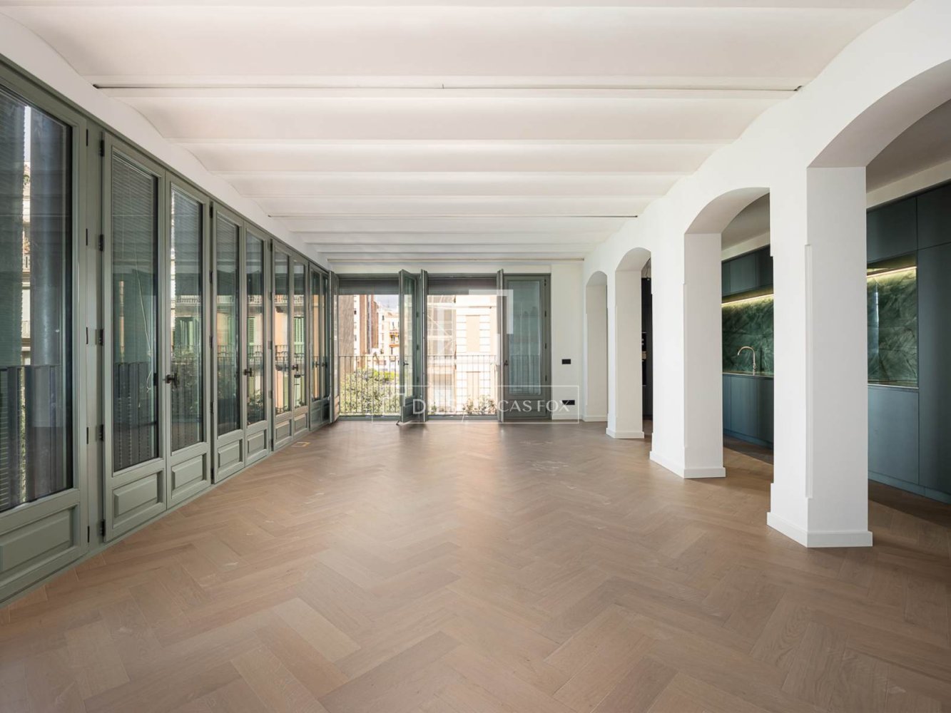 Apartment à Barcelona, Espagne 1 chambre, 132 m2 No. 198487