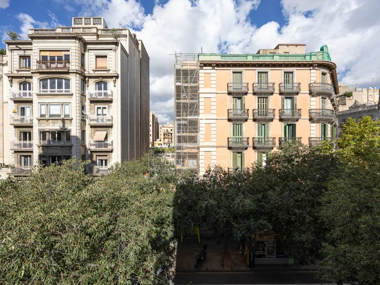 Apartment in Barcelona, Spain 1 bedroom, 132 sq.m. No. 198487