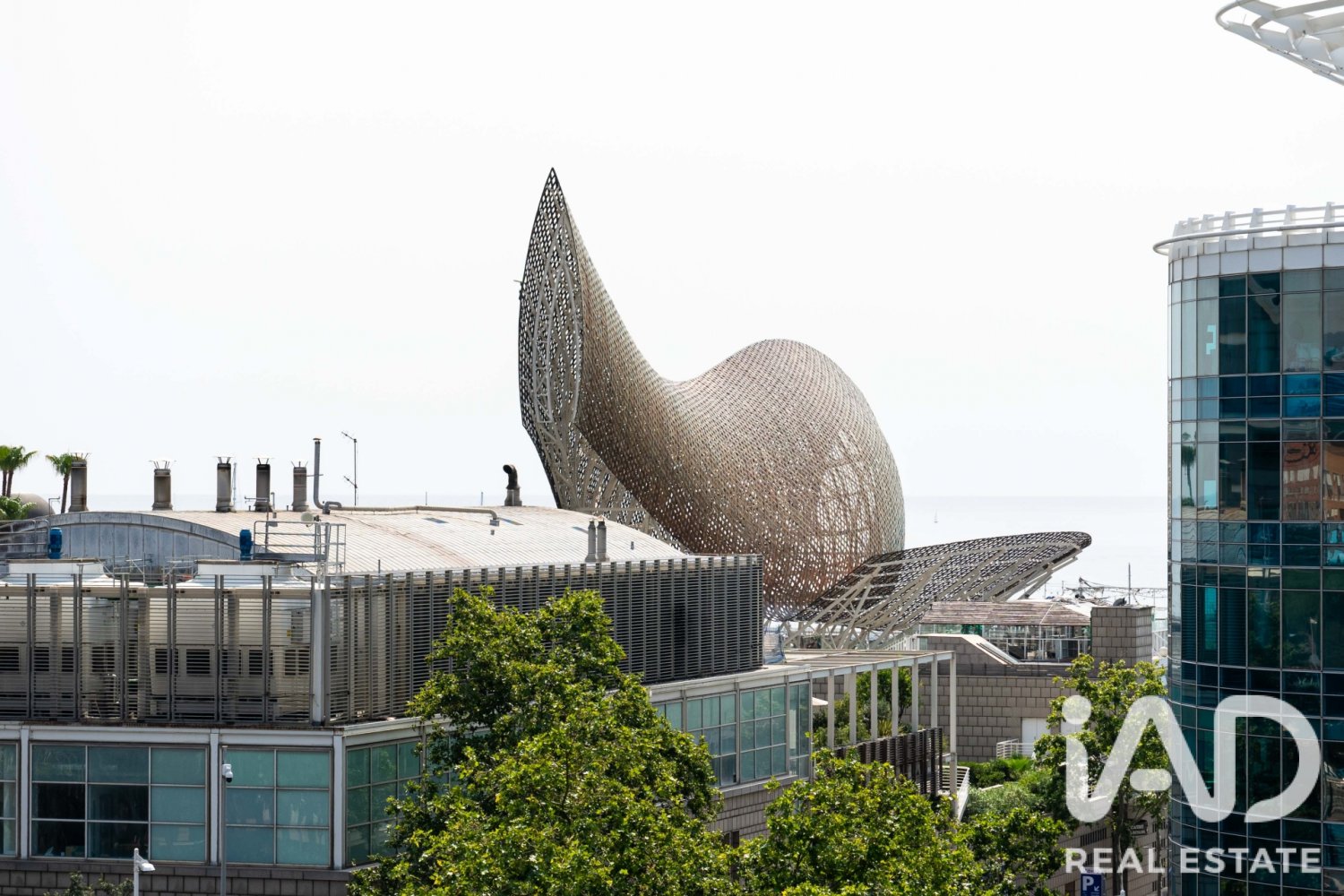 Dvīņu māja Barcelona, Spānijā 3 istabas, 246 m2 Nr. 197722