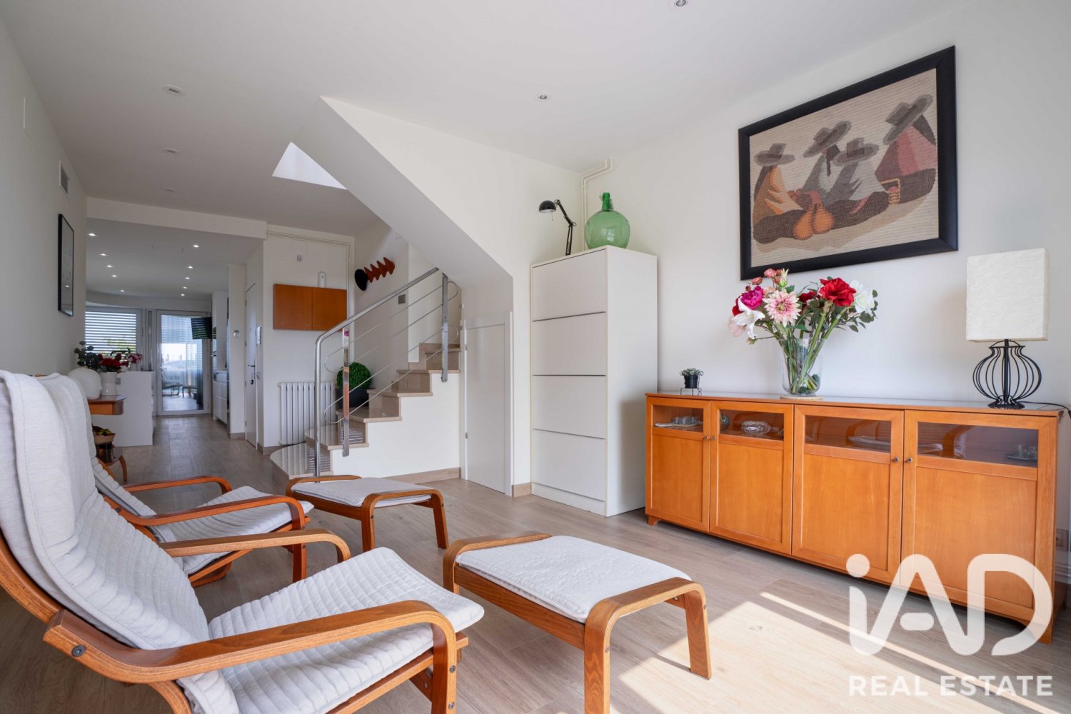 Dvīņu māja Barcelona, Spānijā 3 istabas, 246 m2 Nr. 197722