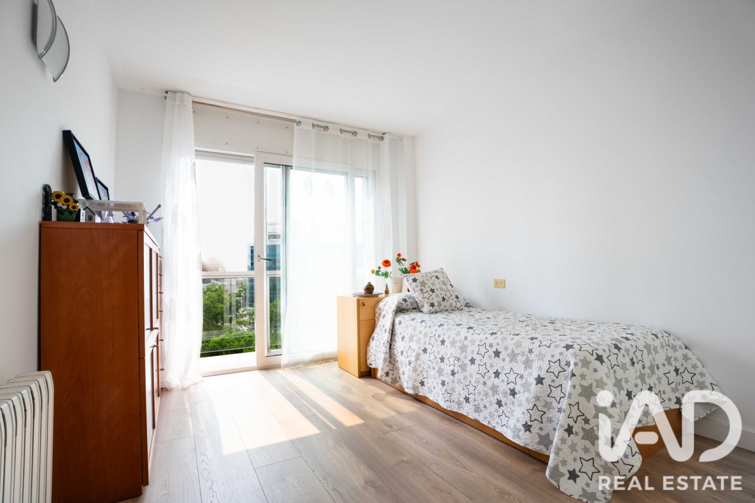 Dvīņu māja Barcelona, Spānijā 3 istabas, 246 m2 Nr. 197722