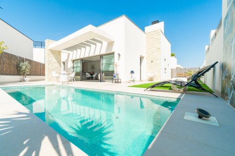 Villa i Alicante, Spanien 3 sovrum, 90 kvm. Nr. 188888