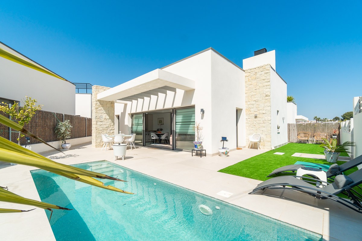 Villa à Alicante, Espagne 3 chambres, 90 m2 No. 188888