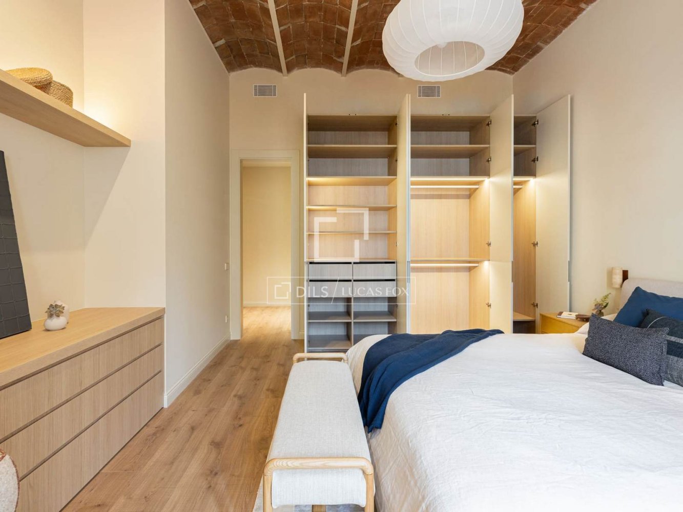 Apartment à Barcelona, Espagne 4 chambres, 198 m2 No. 199153