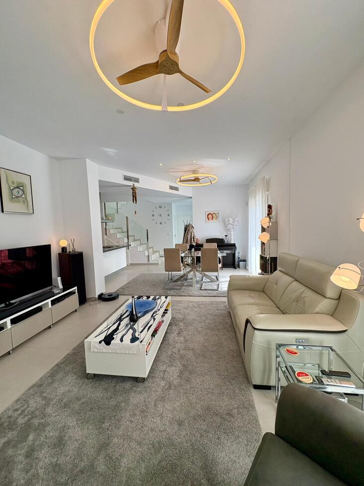 Villa Ciudad Quesada, Alicante, Spānijā 3 istabas, 225 m2 Nr. 197248