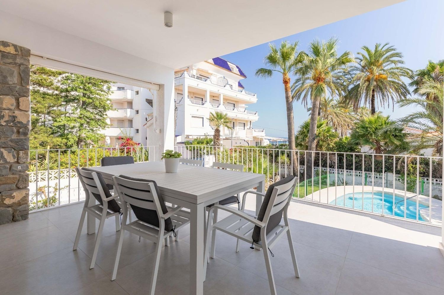 Villa a Denia, Alicante, Spagna 5 camere da letto, 238 mq. N° 198210
